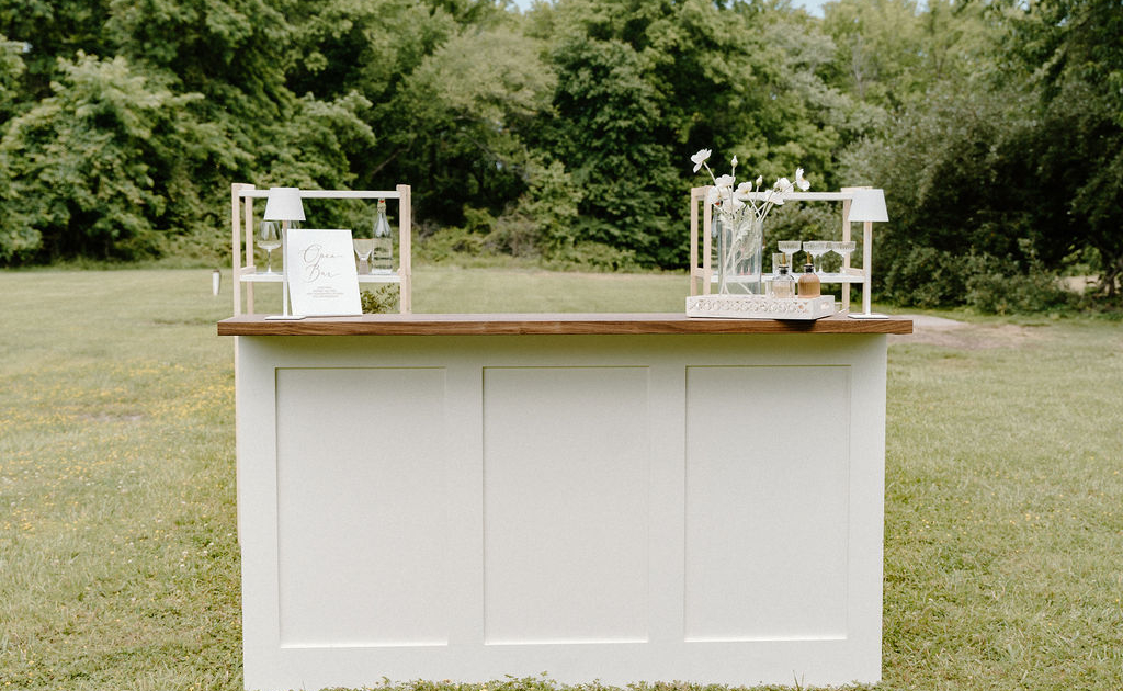 Board and Batten Mobile Bar Rental DMV